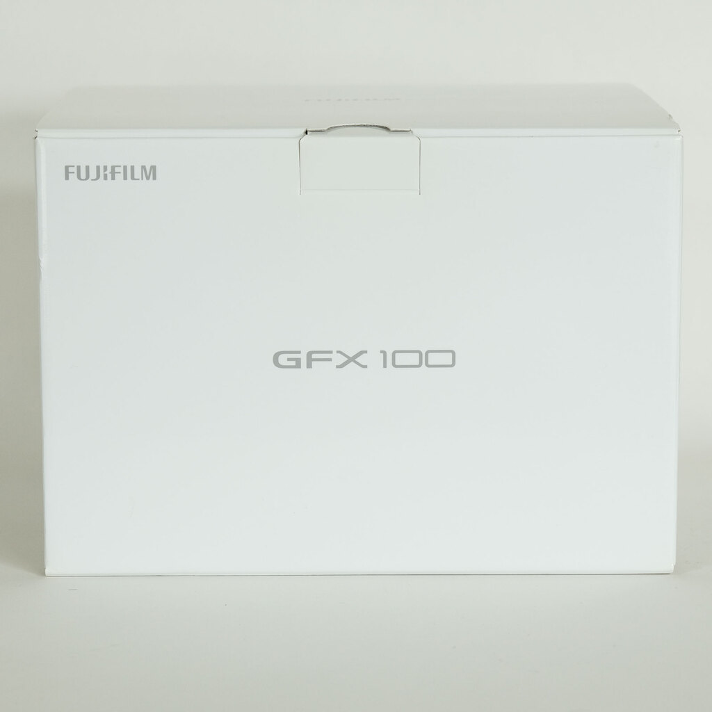 FUJIFILM GFX 100 FUJIFILM GFX 100