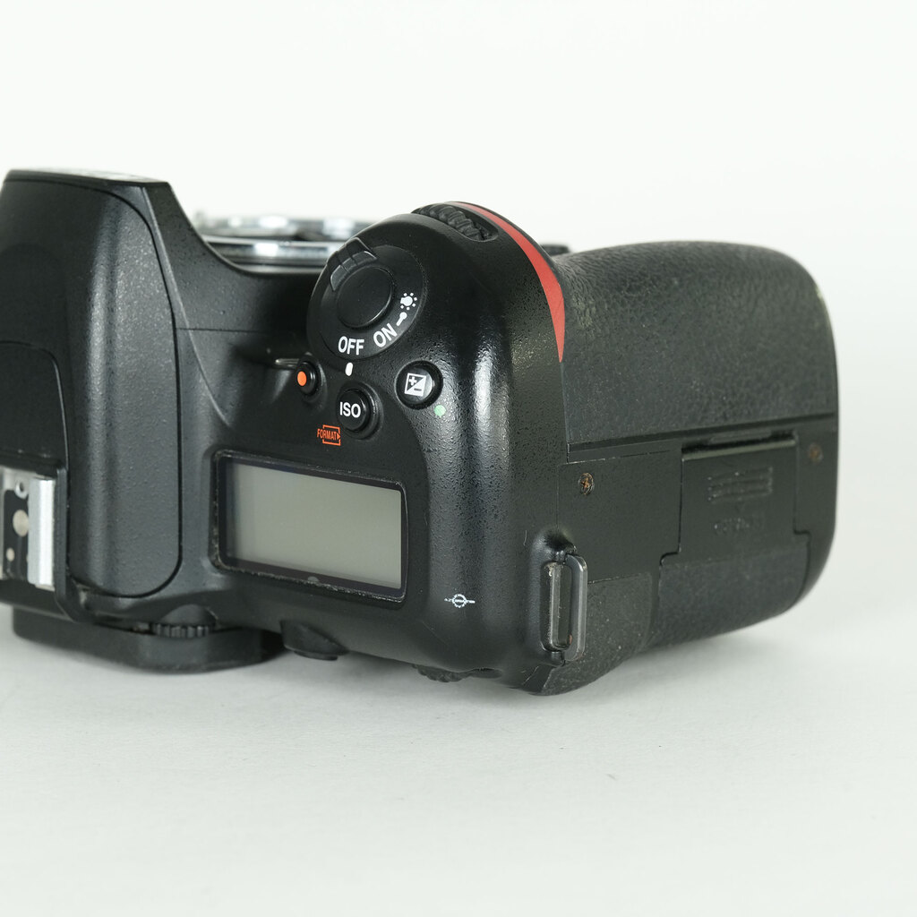 Nikon D7500の出品 | ONE SCENE（ワンシーン）