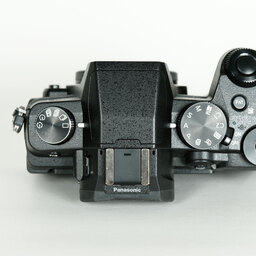 Panasonic LUMIX DMC-G8 Panasonic LUMIX DMC-G8
