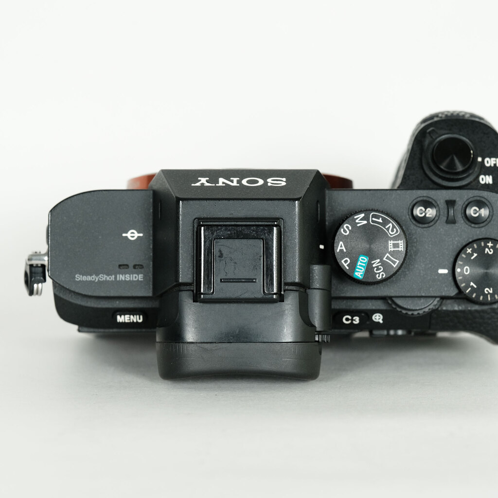 美品】ソニー SONY α7 II ILCE-7M2 ショット数8384回