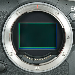 Canon EOS R6 Canon EOS R6