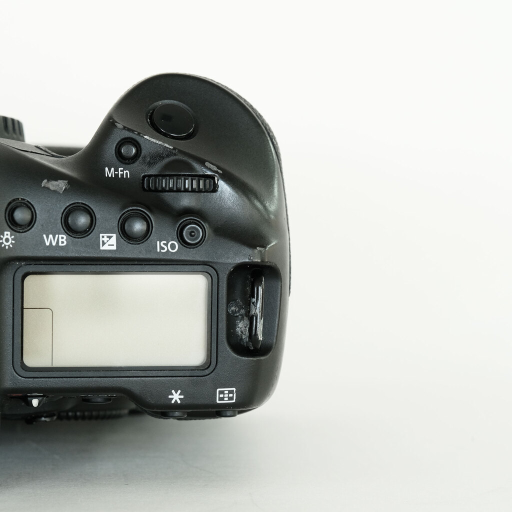 ま*さ様 Canon デジカメまとめ売り 2台動作確認 Canon EOS 5D Mark IVの出品 | ONE SCENE（ワンシーン）