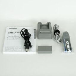 OLYMPUS OM-D E-M10 Mark III OLYMPUS OM-D E-M10 Mark III