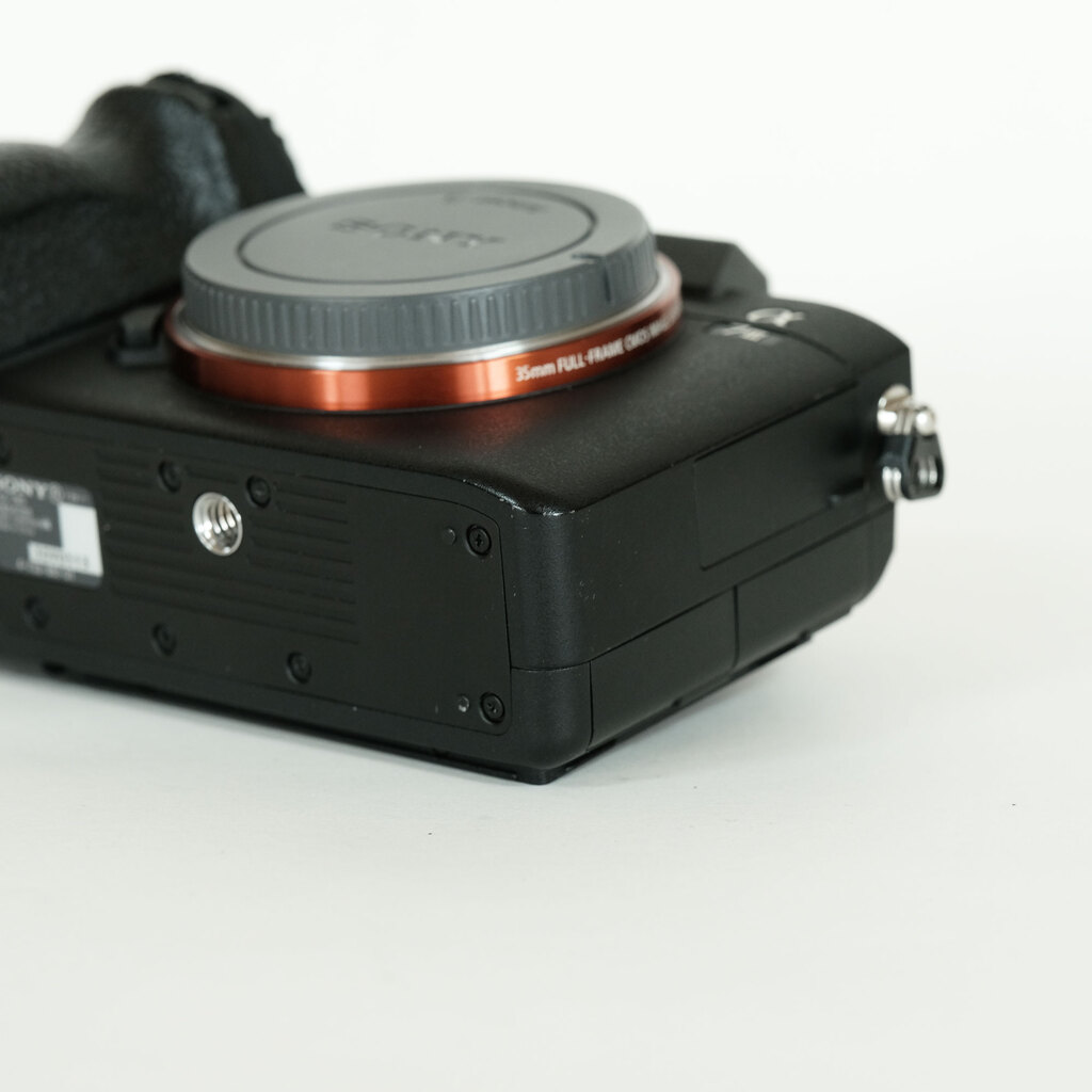 SONY α7 III(ILCE-7M3) SONY α7 III(ILCE-7M3)