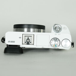 SONY α6000(ILCE-6000) SONY α6000(ILCE-6000)