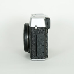 FUJIFILM X-E1 シルバー FUJIFILM X-E1 シルバー