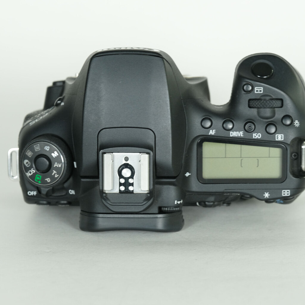 Canon EOS 90D