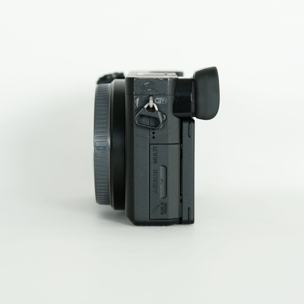 SONY α6300(ILCE-6300) SONY α6300(ILCE-6300)