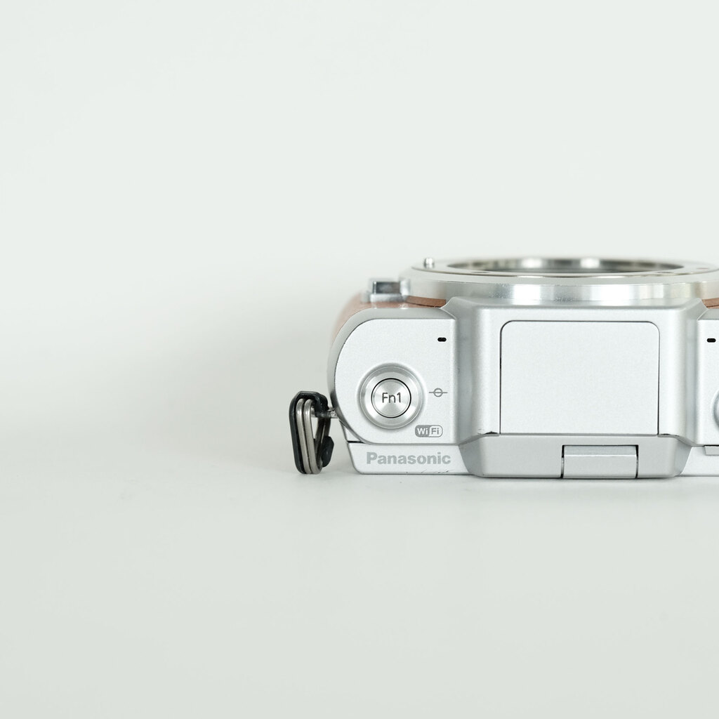 Panasonic LUMIX DMC-GF7W ダブルズームレンズキット ブラウン Panasonic LUMIX DMC-GF7W ダブルズームレンズキット ブラウン
