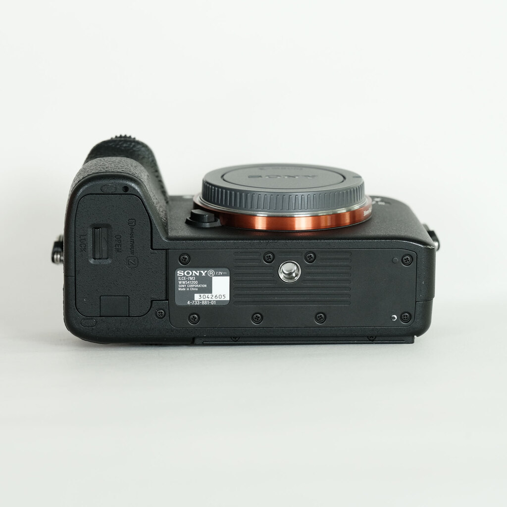 SONY α7 III(ILCE-7M3) SONY α7 III(ILCE-7M3)