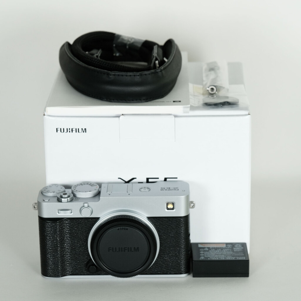 FUJIFILM X-E5