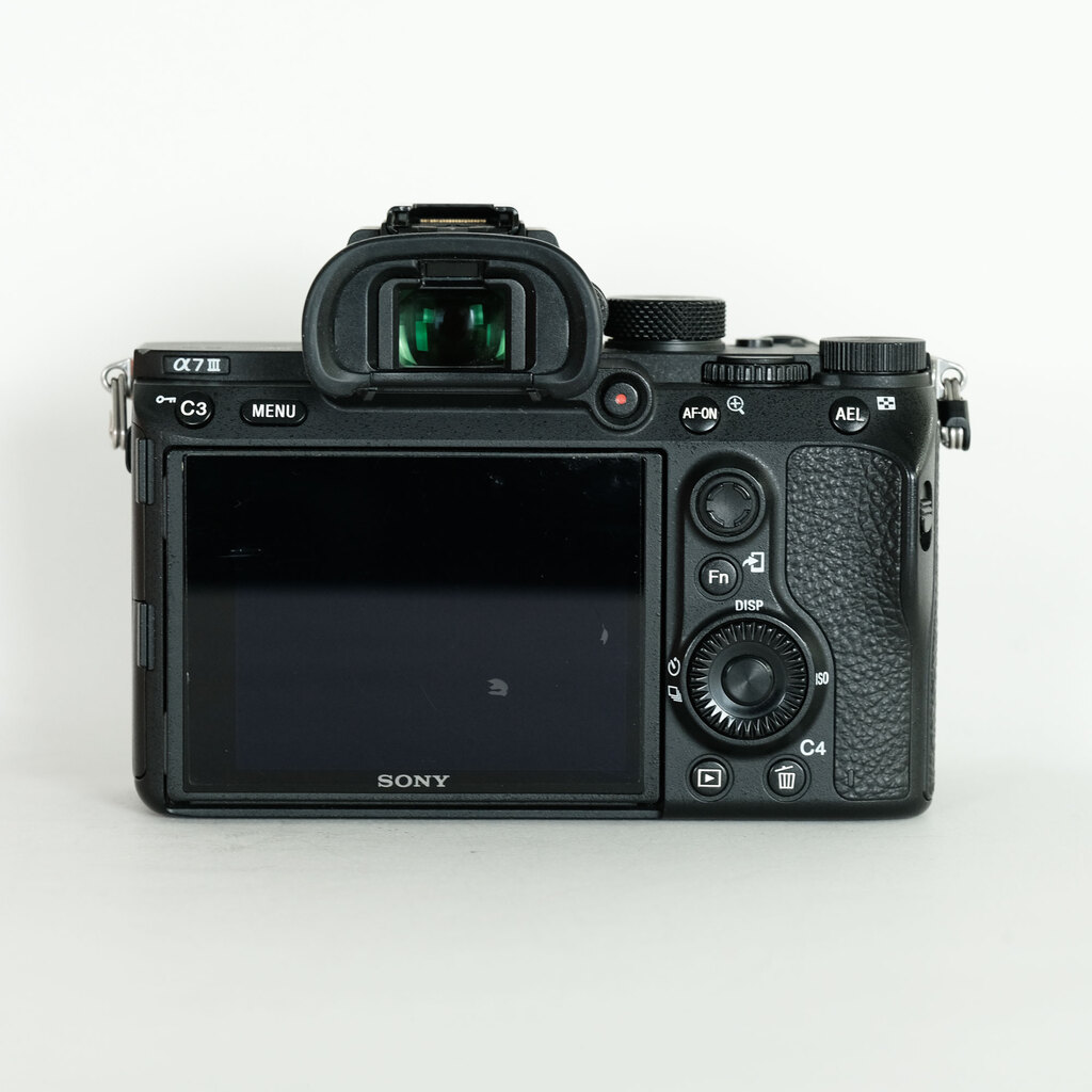 SONY α7 III(ILCE-7M3) SONY α7 III(ILCE-7M3)