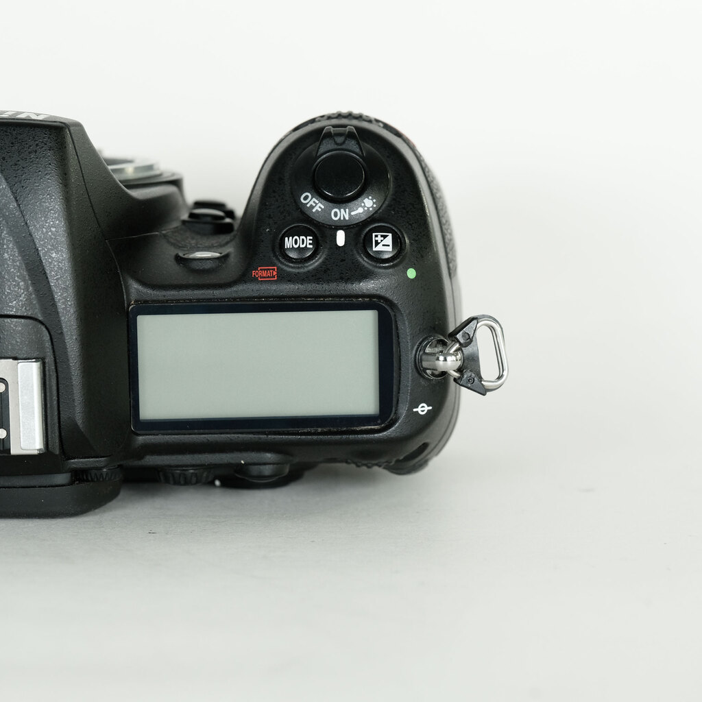 Nikon D300 ボディの出品 | ONE SCENE（ワンシーン）