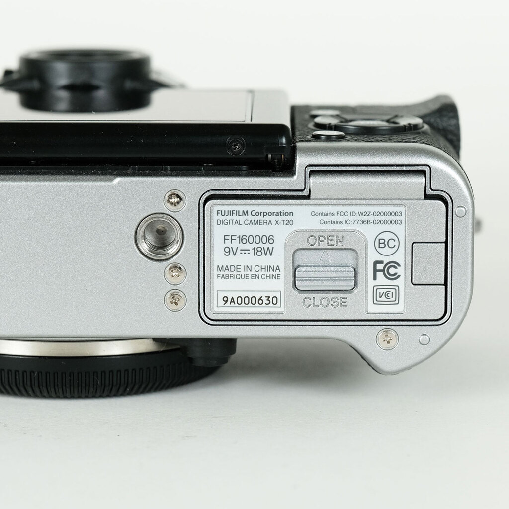 FUJIFILM X-T20 FUJIFILM X-T20