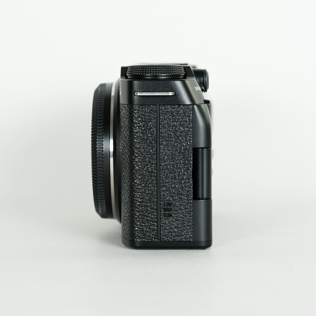 FUJIFILM X-M5 FUJIFILM X-M5
