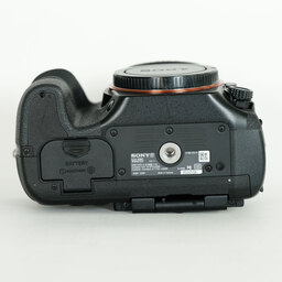 SONY α99II（ILCA-99M2）