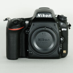 Nikon D750