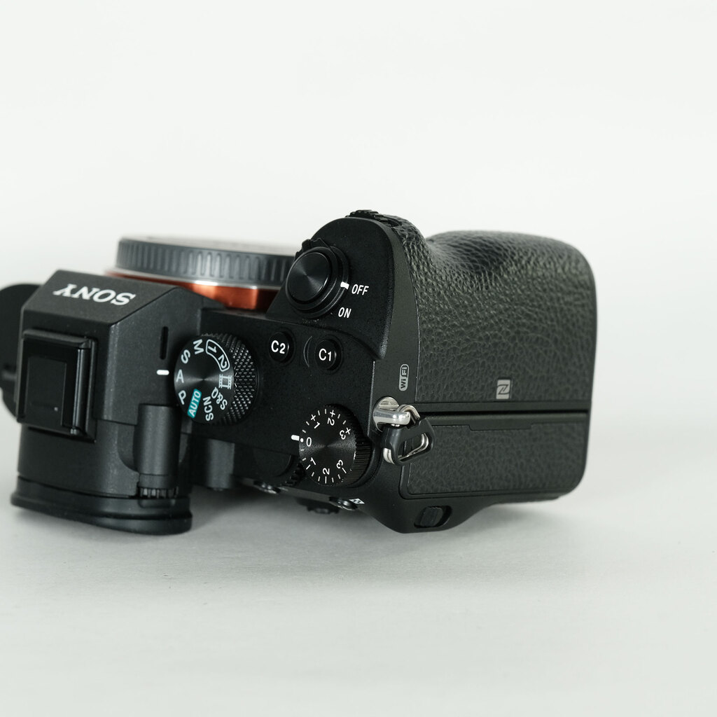 SONY α7 III(ILCE-7M3) SONY α7 III(ILCE-7M3)