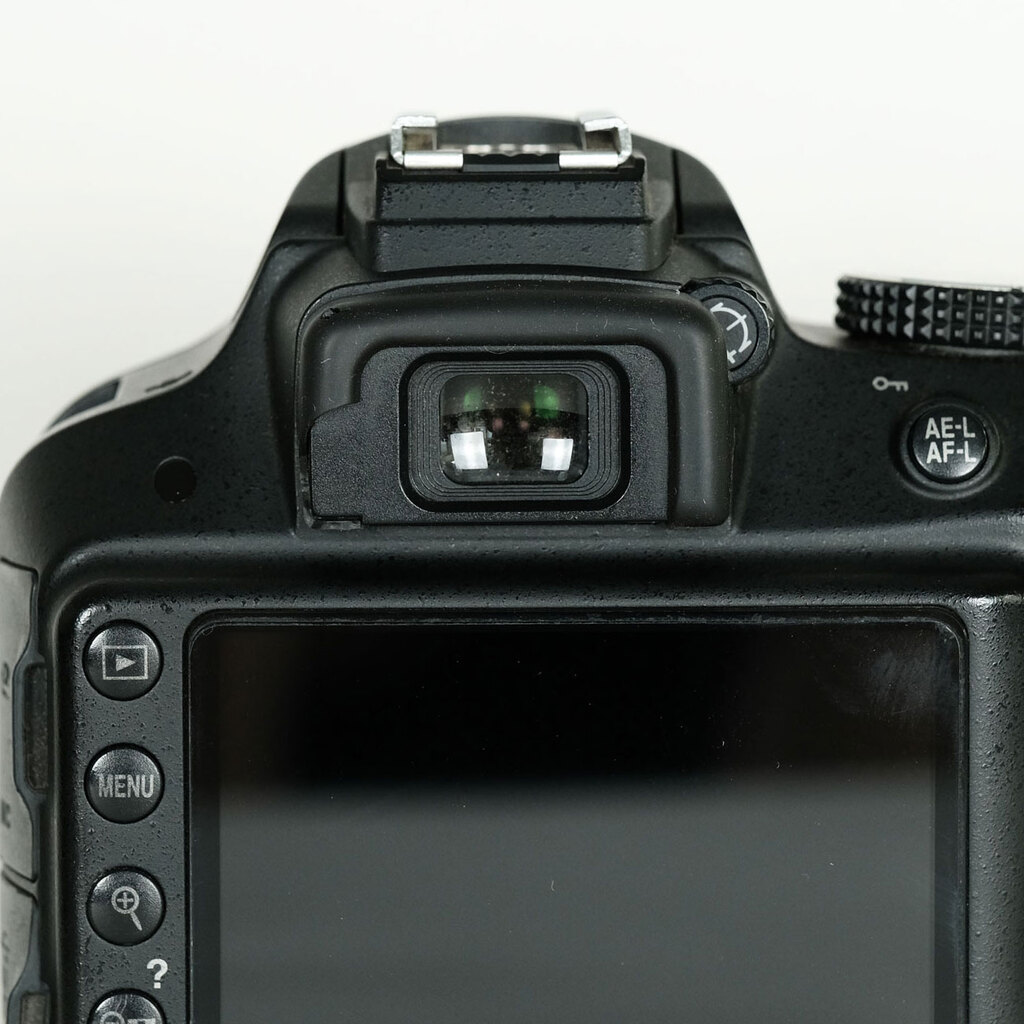 Nikon D3300の出品 | ONE SCENE（ワンシーン）