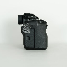 FUJIFILM X-H1 FUJIFILM X-H1