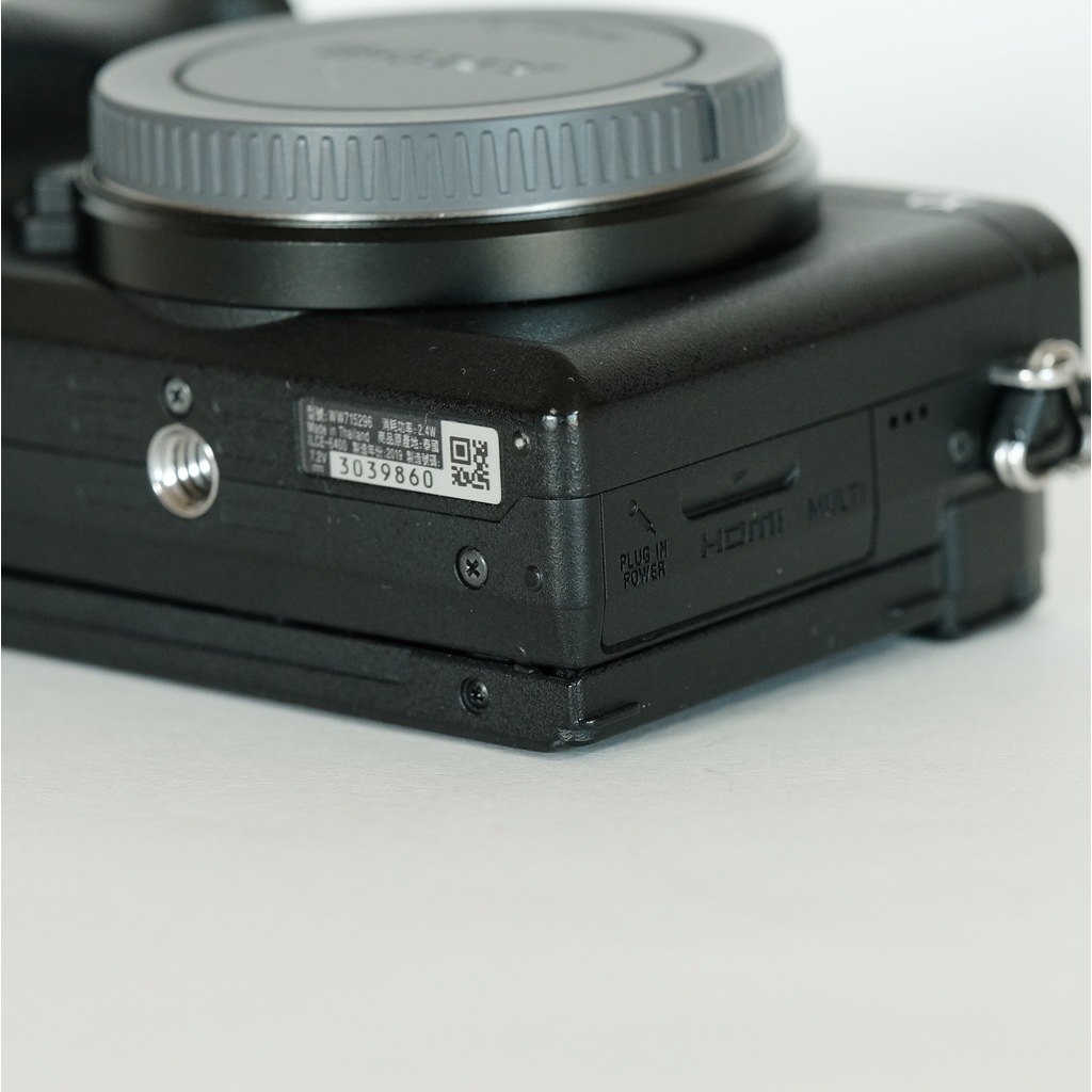 【新品購入１年未満】SONY α6400 ILCE-6400本体 保証書&領収書 α（ソニー） ソニー SONY α6400 ILCE-6400 ボディ ブラック Wi