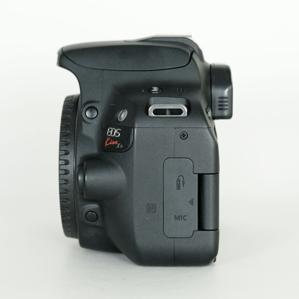 Canon EOS Kiss X9