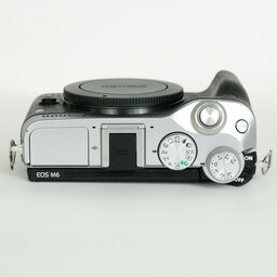 Canon EOS M6 Canon EOS M6