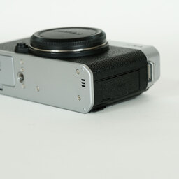 FUJIFILM X-E4 FUJIFILM X-E4