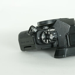 OLYMPUS OM-D E-M5 Mark II