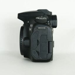 Canon EOS 90D Canon EOS 90D