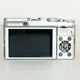 FUJIFILM X-M1 ボディ ブラウン FUJIFILM X-M1 ボディ ブラウン