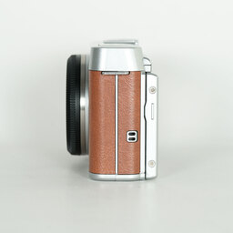 FUJIFILM X-M1 ボディ ブラウン FUJIFILM X-M1 ボディ ブラウン