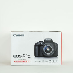 Canon EOS Kiss X8i