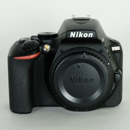 Nikon D5600