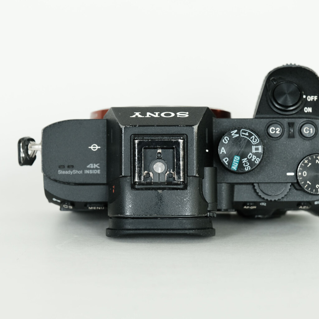 美品 SONY α7 III ILCE-7M3 本体 (ショット数:139回) SONY α7 III（ILCE-7M3）の出品 | ONE SCENE（ワンシーン）