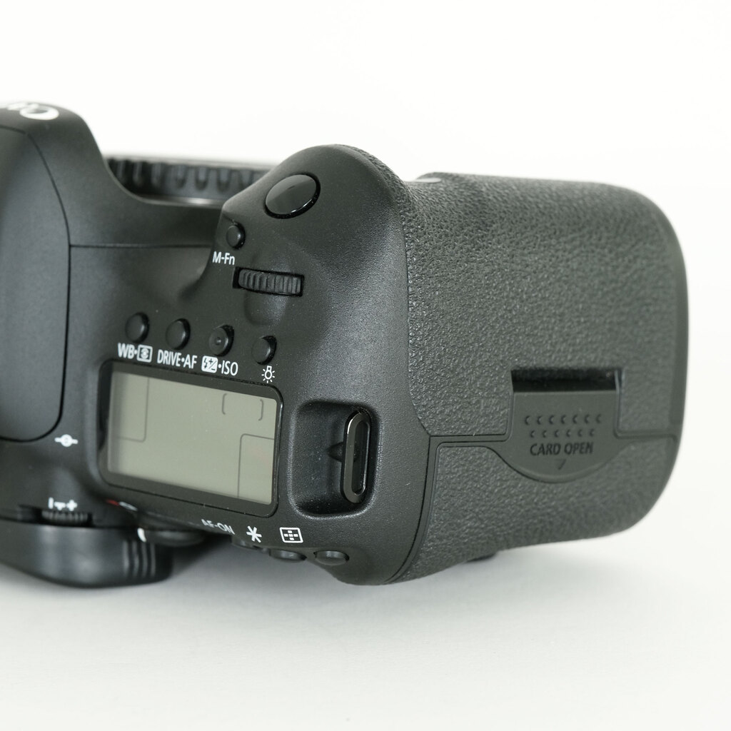 Canon EOS 7D Mark II Canon EOS 7D Mark II