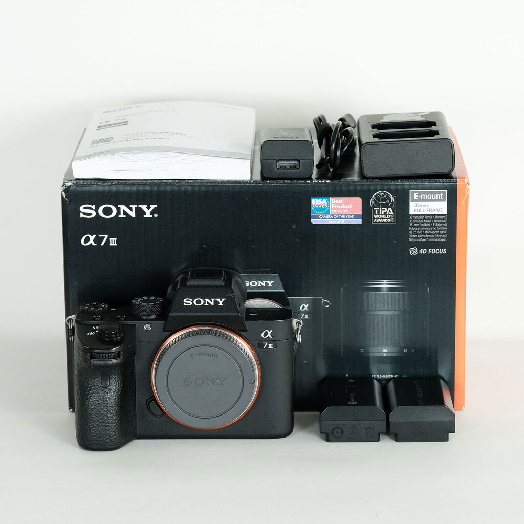 SONY α7 III(ILCE-7M3) SONY α7 III(ILCE-7M3)