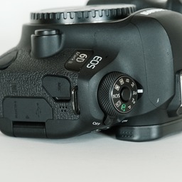 Canon EOS 6D Mark II