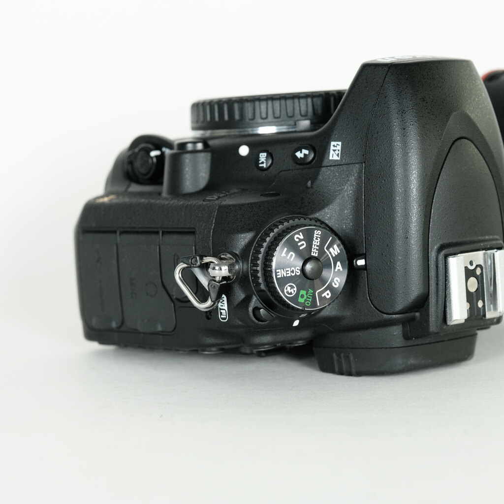 Nikon D750　SS24,060枚　美品
