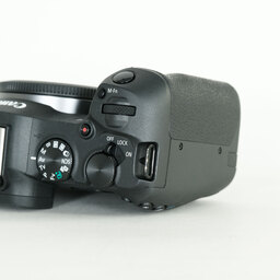 Canon EOS R8 Canon EOS R8