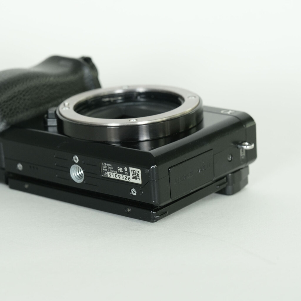 SONY α6000(ILCE-6000) SONY α6000(ILCE-6000)
