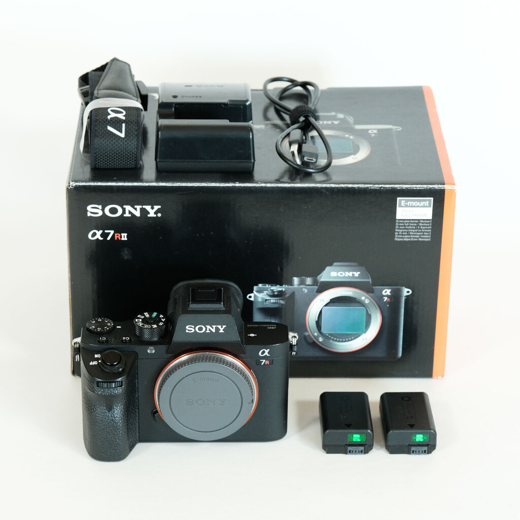 SONY α7R II(ILCE-7RM2) SONY α7R II(ILCE-7RM2)