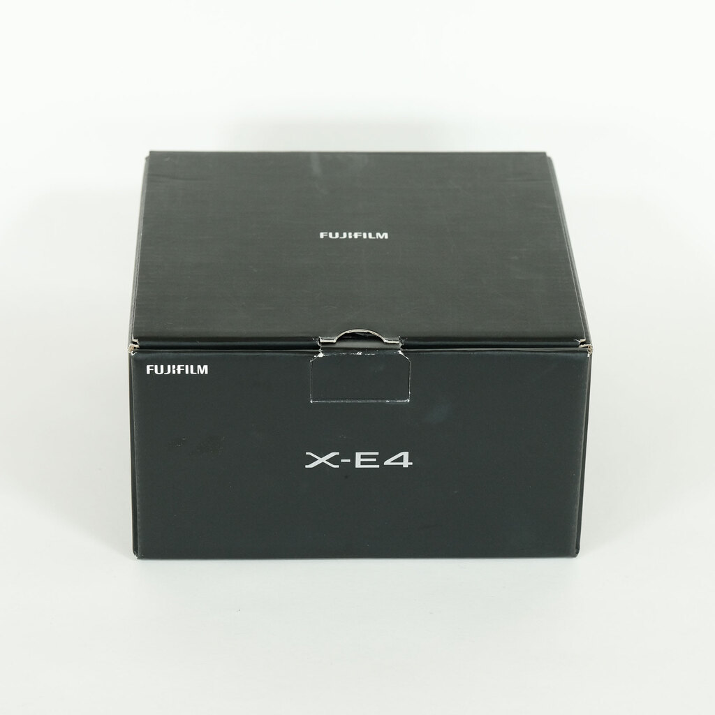 FUJIFILM X-E4 FUJIFILM X-E4