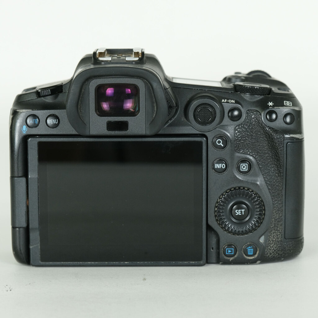 Canon EOS R5 Canon EOS R5