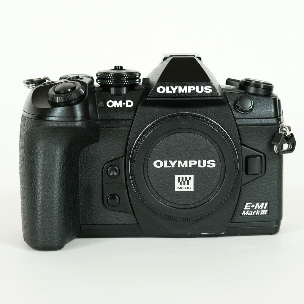 OLYMPUS OM-D E-M1 Mark III OLYMPUS OM-D E-M1 Mark III