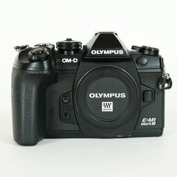 OLYMPUS OM-D E-M1 Mark III OLYMPUS OM-D E-M1 Mark III