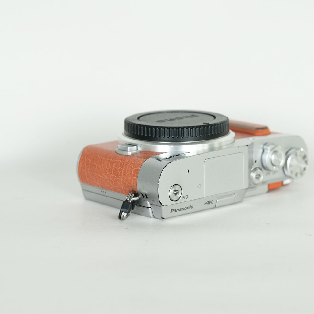 Panasonic LUMIX DC-GF10 ボディ オレンジ Panasonic LUMIX DC-GF10 ボディ オレンジ