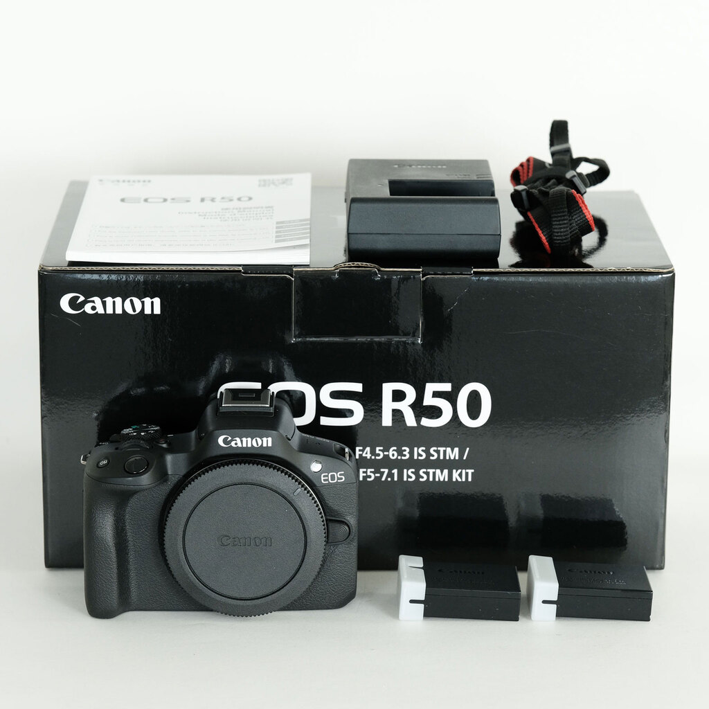 Canon EOS R50 Canon EOS R50