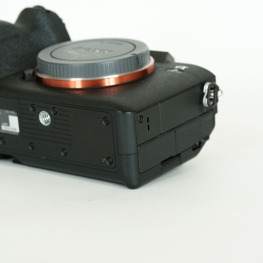 SONY α7 IV(ILCE-7M4) SONY α7 IV(ILCE-7M4)
