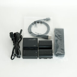 SIGMA sd Quattro & Art 30mm F1.4 DC HSM レンズキット SIGMA sd Quattro & Art 30mm F1.4 DC HSM レンズキット